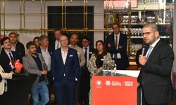Türkiye'nin yatırım potansiyeli Amsterdam'da uluslararası yatırımcılara anlatıldı