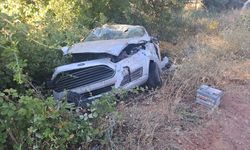 Denizli'de şarampole devrilen otomobildeki 1 kişi öldü, 1 kişi yaralandı