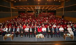 Erzurum'da devlet korumasındaki çocuklar, '15 Temmuz Destanı'nı tiyatroda sergiledi