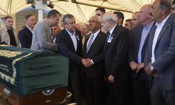 Eski CHP Genel Başkanı Deniz Baykal'ın eşi Olcay Baykal, başkentte son yolculuğuna uğurlandı