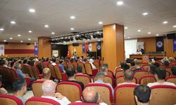 Hakkari'de '15 Temmuz Demokrasi ve Milli Birlik Günü' dolayısıyla panel düzenlendi