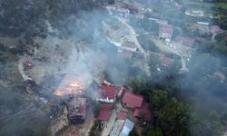 Kastamonu'da bir evde çıkan yangın ormanlık alana sıçradı