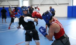 Ortak kampta tecrübelerini paylaşan Türk ve Kazak boksörlerin hedefi yeni madalyalar