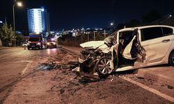 Sancaktepe'de 3 otomobilin karıştığı kazada 5 kişi yaralandı