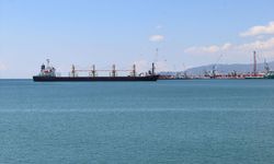 Tekirdağ'da karaya oturan yük gemisi çevresinde güvenlik önlemi alındı