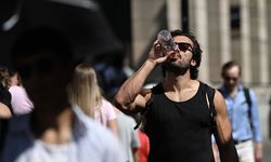 Londra’nın en sıcak gününden görüntüler
