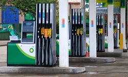 Dizel fiyatı rekor kırdı: Litre başına 1,99 sterlin