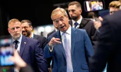 Reform UK’de 500 Bin Sterlinlik Bağış Krizi: İki Yetkili Görevden Ayrıldı