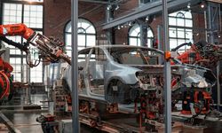 AB’den İngiltere’ye Çin otomobilleri için yeni şart