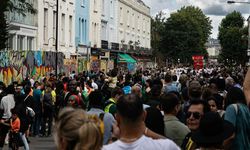 Notting Hill Carnival’da bir kişi hayatını kaybetti, 500’den fazla gözaltı