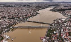 İstanbul Boğazı’nın kahverengi görüntüsü Thames’i hatırlattı
