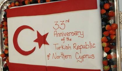 Kuzey Kıbrıs Türk Cumhuriyetinin 33’üncü  kuruluş yıldönümü Londra’da da çoşkulu bir tören ile kutlandı.