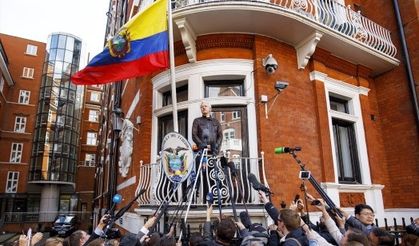 Assange hakkındaki tecavüz suçlamasının düşürülmesi