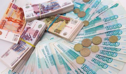 Ruble'nin değer kaybetmesi 9 ülkenin ekonomisini tehdit ediyor