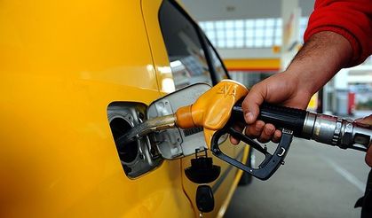 Petrol fiyatlarında düşüş devam ediyor