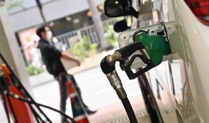 AB, Hindistan’ı kullanarak petrol yaptırımlarının çevresinden dolaşıyor