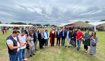 Londra'da Türkler Batı Londra Türk Gönüllüleri Derneği Festivalinde Buluştu