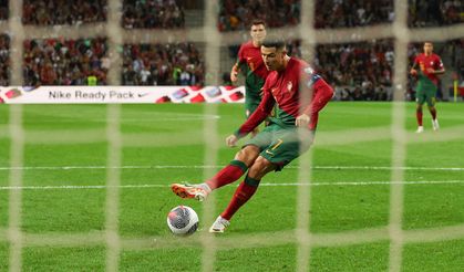 Penaltının başına geçen Ronaldo, besmele çekti