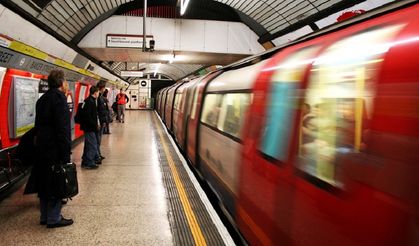 Londra'da Filistin yanlısı slogan atan metro sürücüsü görevden uzaklaştırıldı