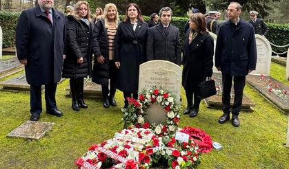 18 Mart Şehitleri Anma Günü töreni İngiltere’de yapıldı