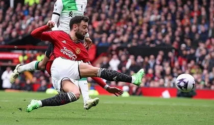 Liverpool, şampiyonluk yolunda yara aldı
