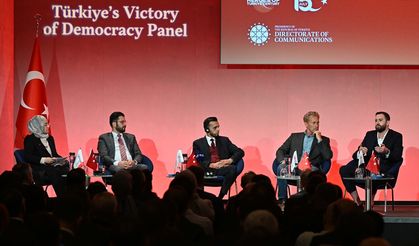 Londra'da "15 Temmuz Türkiye'nin Demokrasi Zaferi" başlıklı panel düzenlendi