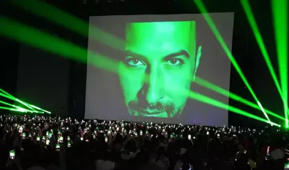 Tarkan ‘02 Arena’da Londra’yı salladı