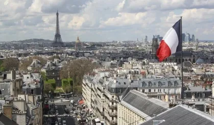 Fransa'da jandarma ABD merkezli X şirketinin Paris'teki ofislerinde arama yaptı