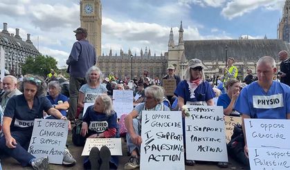 Londra’da Filistin’e destek ve aşırı sağ karşıtı yürüyüşler düzenlendi