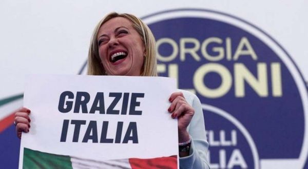 İtalya'da zafer aşırı sağ partinin