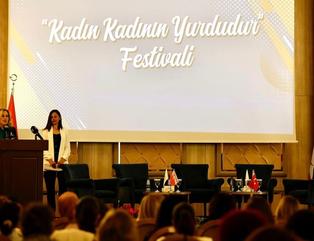 Sibel Tatar, “Kadın Kadının Yurdudur” festivalinin açılışında vurguladı: