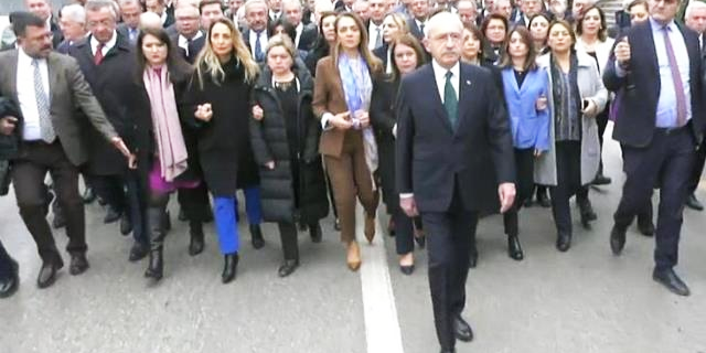 CHP lideri Kemal Kılıçdaroğlu bakanlığa yürüdü