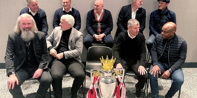 Manchester United'ın efsane kadrosu 30 yıl sonra buluştu