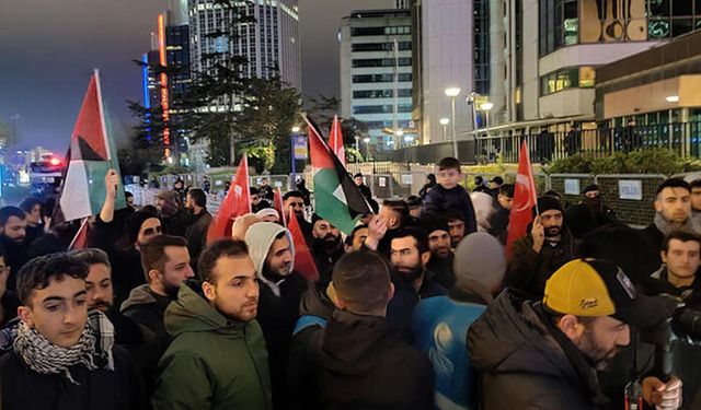 İstanbul'daki İsrail Başkonsolosluğu önünde protesto