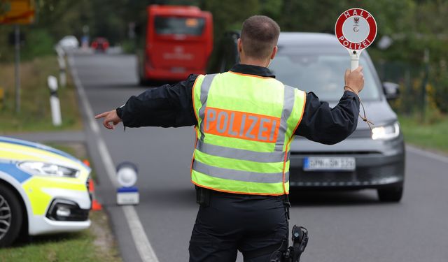 Orta Avrupa ülkeleri sınır kontrollerini sıkılaştırıyor