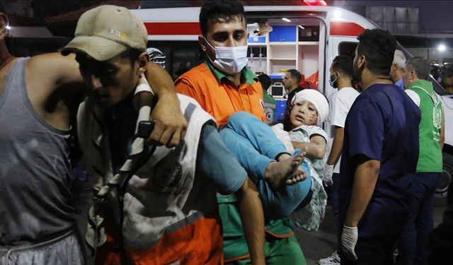 Gazze Sağlık Bakanlığı: El Magazi mülteci kampına yönelik İsrail saldırısında 70 kişi öldü