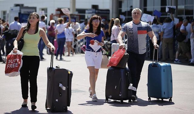 Turizm: Ruslar Türkiye'ye ziyaretlerde ilk sırayı aldı