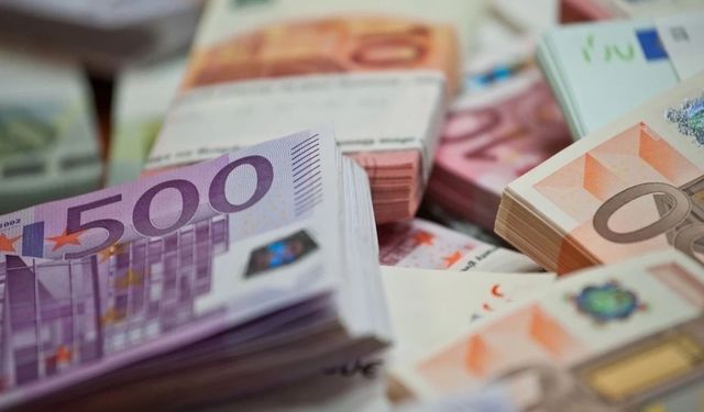 Dolar/TL 31,95'le rekor kırdı, Euro/TL ilk kez 35'i aştı