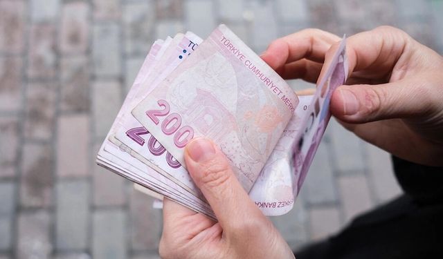 Emeklilere 41,3 milyar lira bayram ikramiyesi ödendi