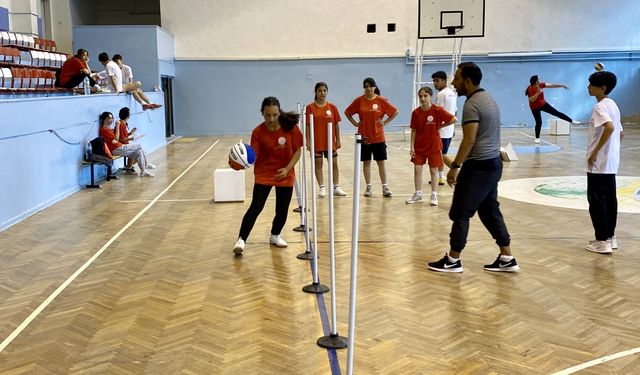 Geleceğin milli sporcuları spor liselerine ücretsiz kursla hazırlanıyor