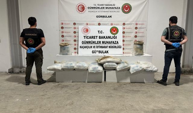 Gürbulak Gümrük Kapısı'nda 240 kilogram uyuşturucu ele geçirildi