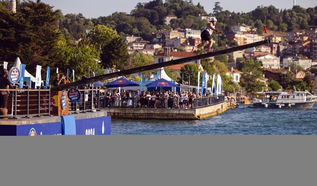 Red Bull Yağlı Direk etkinliği Beykoz'da gerçekleştirildi