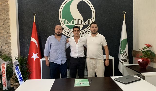 Sakaryaspor, savunma oyuncusu Cebrail Karayel'i kadrosuna kattı