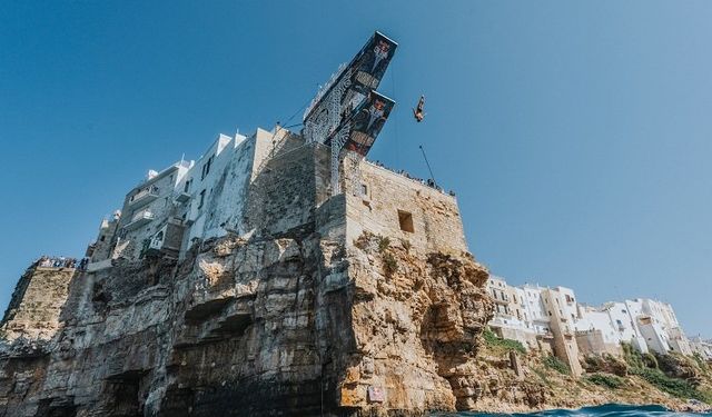 Red Bull Cliff Diving Dünya Serisi’nde İtalya Etabının kazananları belli oldu