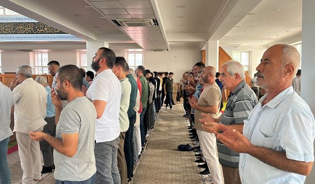 Adana, Hatay ve Osmaniye'de İsmail Heniyye için gıyabi cenaze namazı kılındı