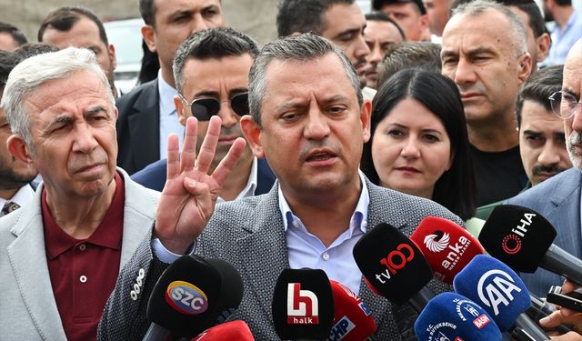 CHP Genel Başkanı Özel, gazetecilerin sorularını yanıtladı: