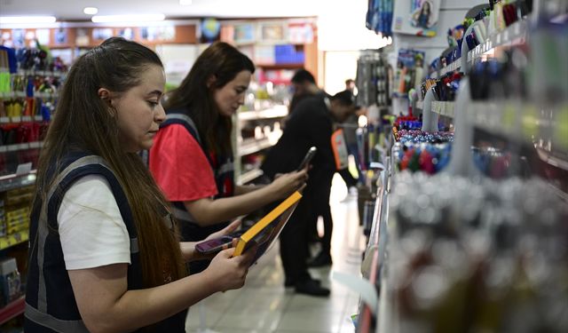 İstanbul'da Ticaret Bakanlığı ekipleri kırtasiye ve okul ürünlerinin fiyatlarını denetledi