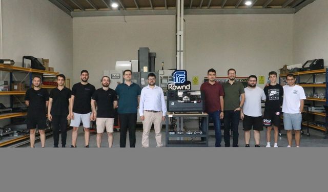 Bursa'da genç mühendisler ürettikleri masaüstü CNC makinelerini ihraç ediyor