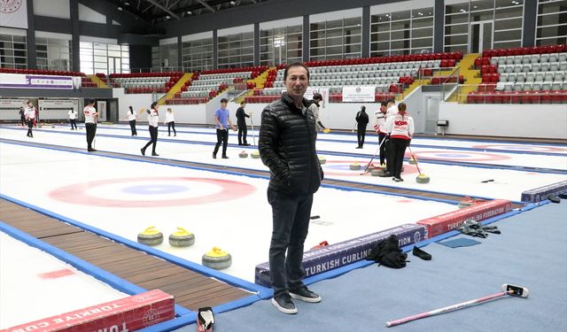 Curlingde hedef şampiyonalarda başarılı olup olimpiyatlara katılabilmek