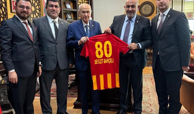 MHP Genel Başkanı Bahçeli, Bellona Kayserispor Başkanı Çamlı'yı kabul etti